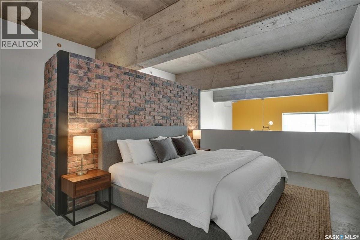 223 120 23rd STREET E