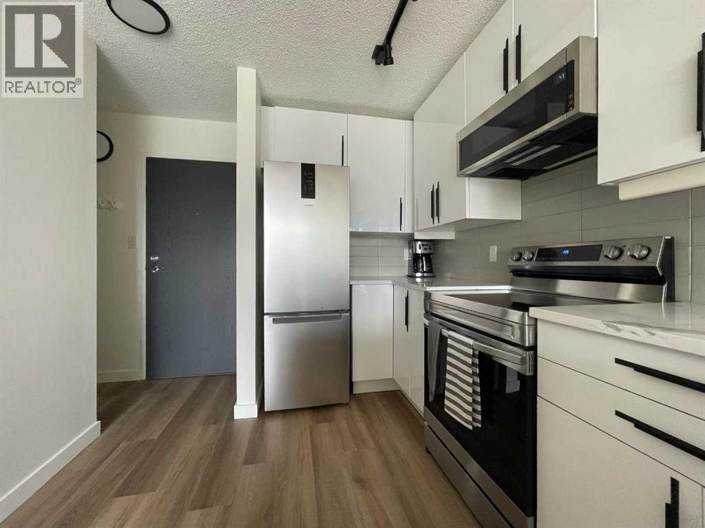 703, 340 14 Avenue SW