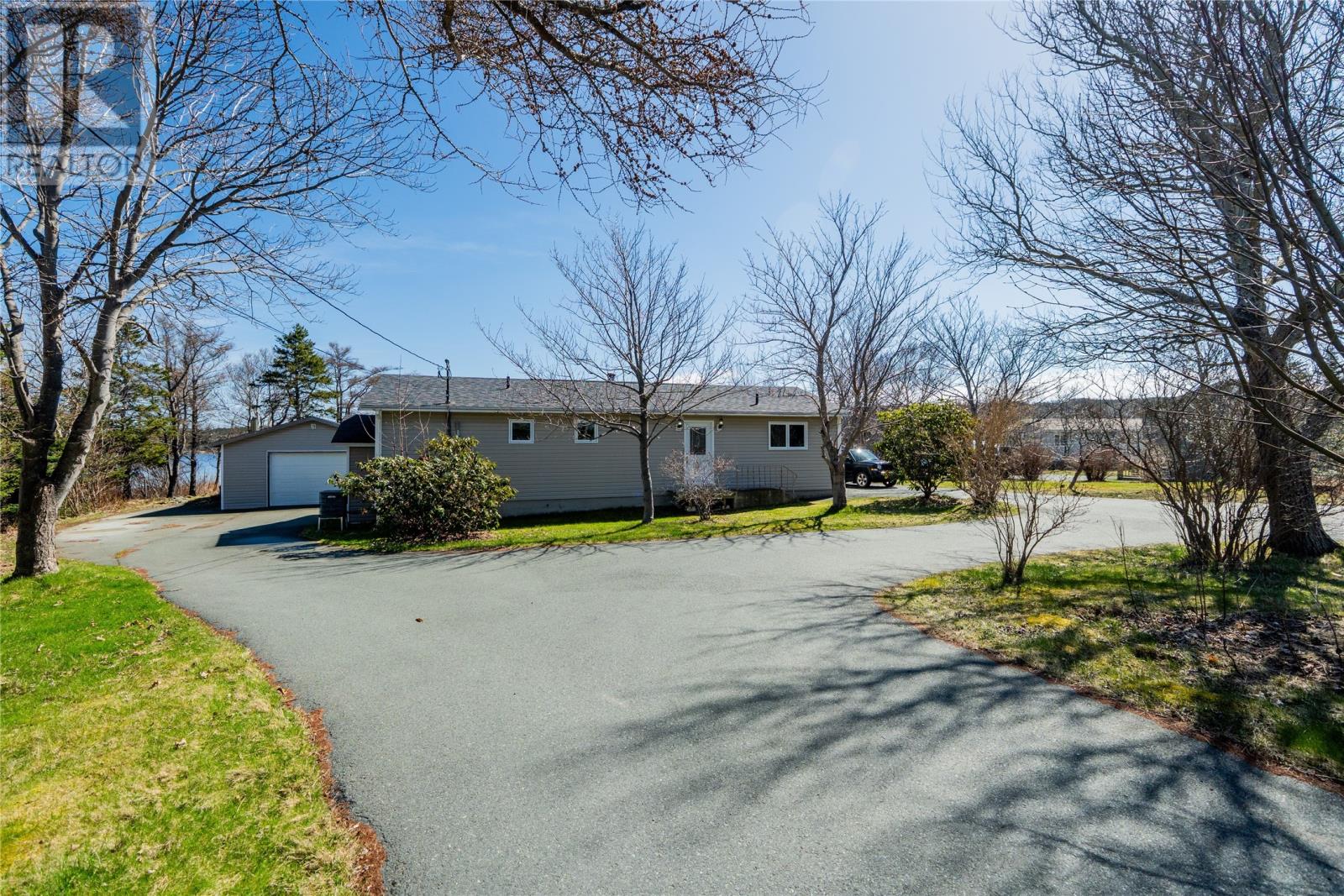 42 Lance Cove Road
