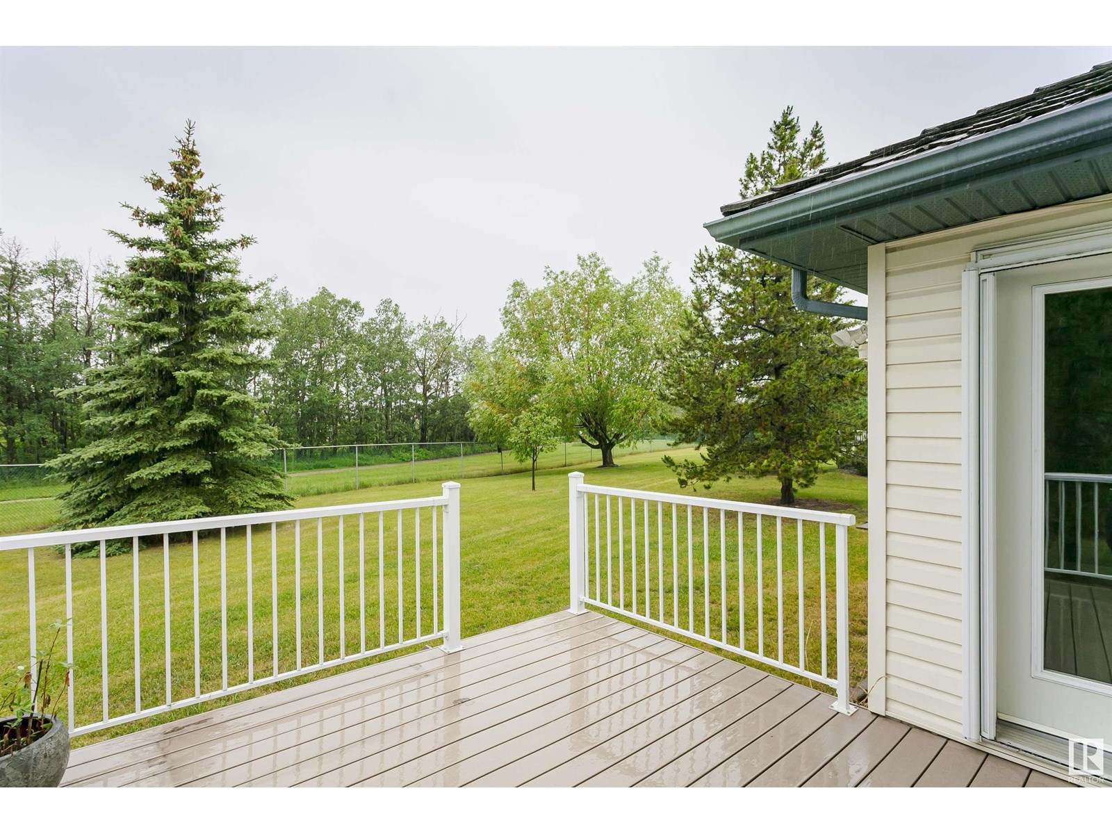 #15 211 BLACKBURN DR E SW