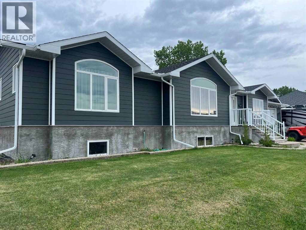 Photo 1 of 48 — 807 8A Avenue, Fox Creek, AB T0H1P0