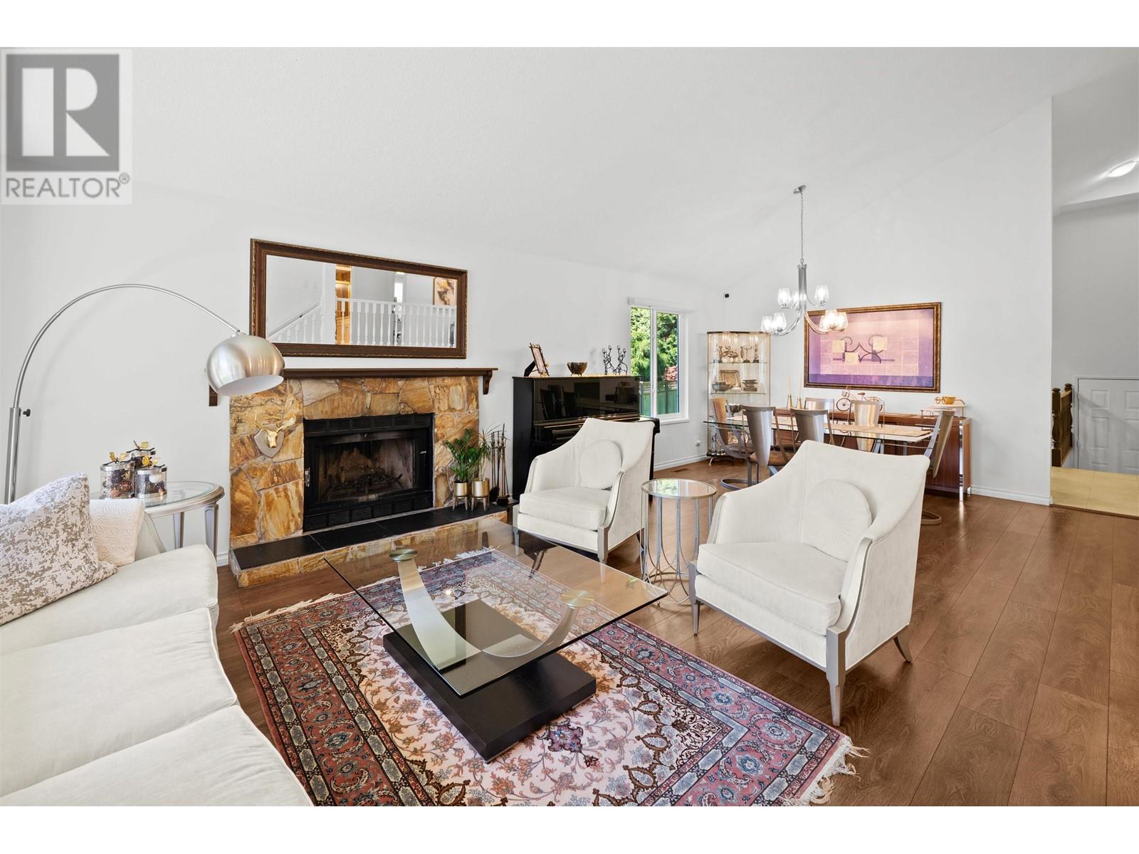 3336 MANNING CRESCENT