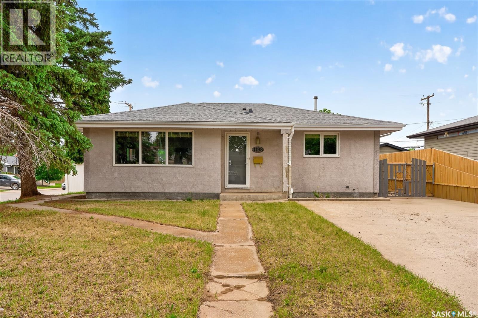 1198 Duffield CRESCENT