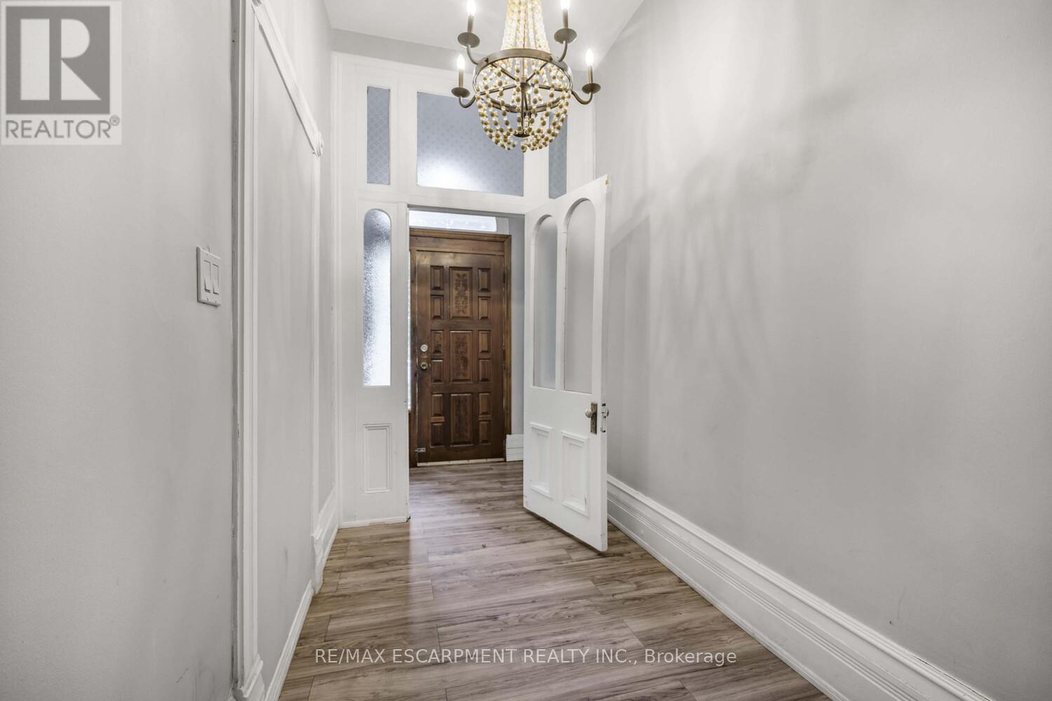 35 BEACONSFIELD AVENUE