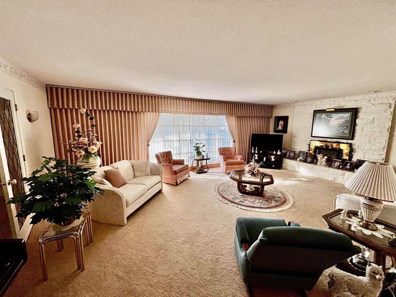 46544 SEAHOLM CRESCENT|Fairfield Island