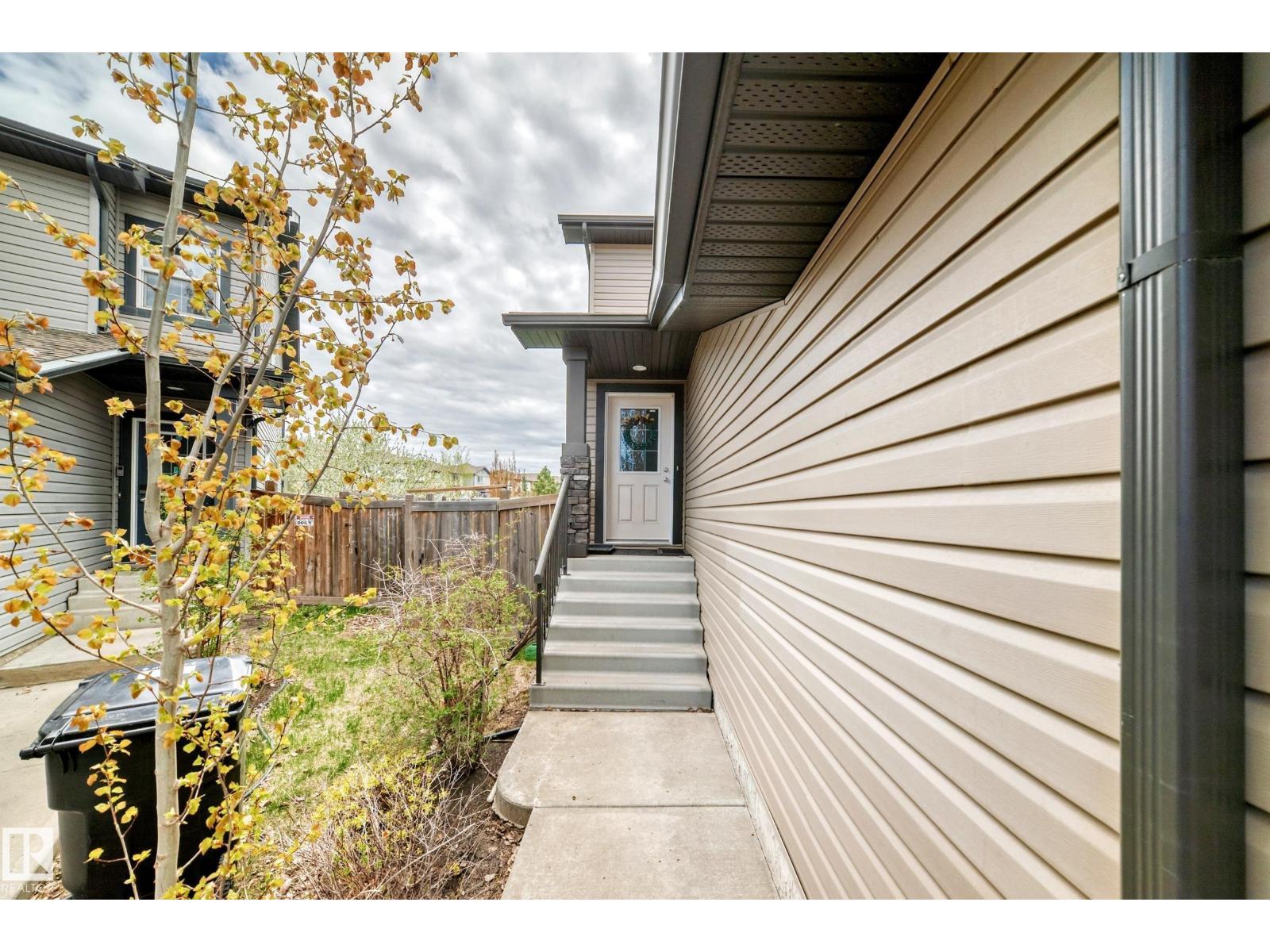 625 56 ST SW