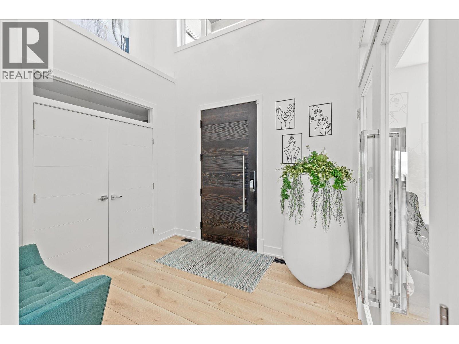 750 Kuipers Crescent