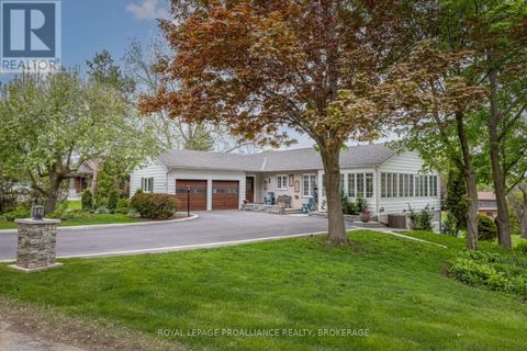 1682 SOUTH BOULEVARD Kingston (Kingston East (Incl CFB Kingston)) ON K7L4V1