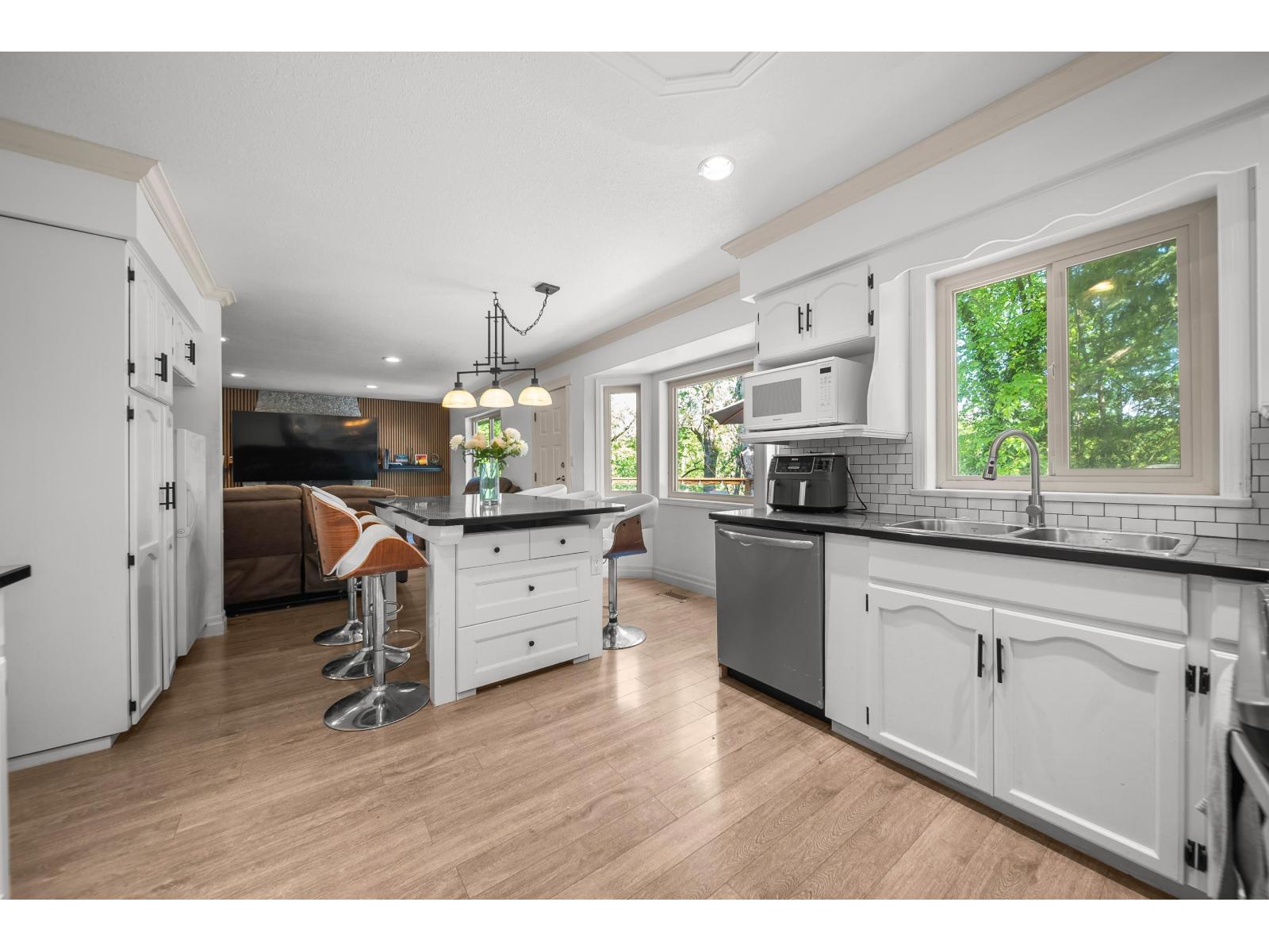 32507 QUALICUM PLACE