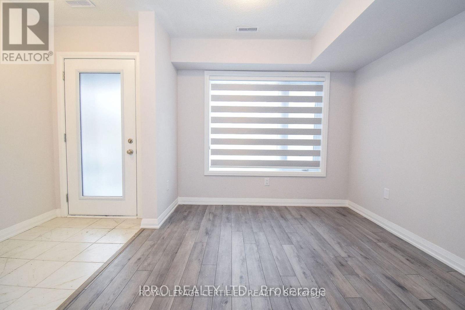 404 - 585 COLBORNE STREET E