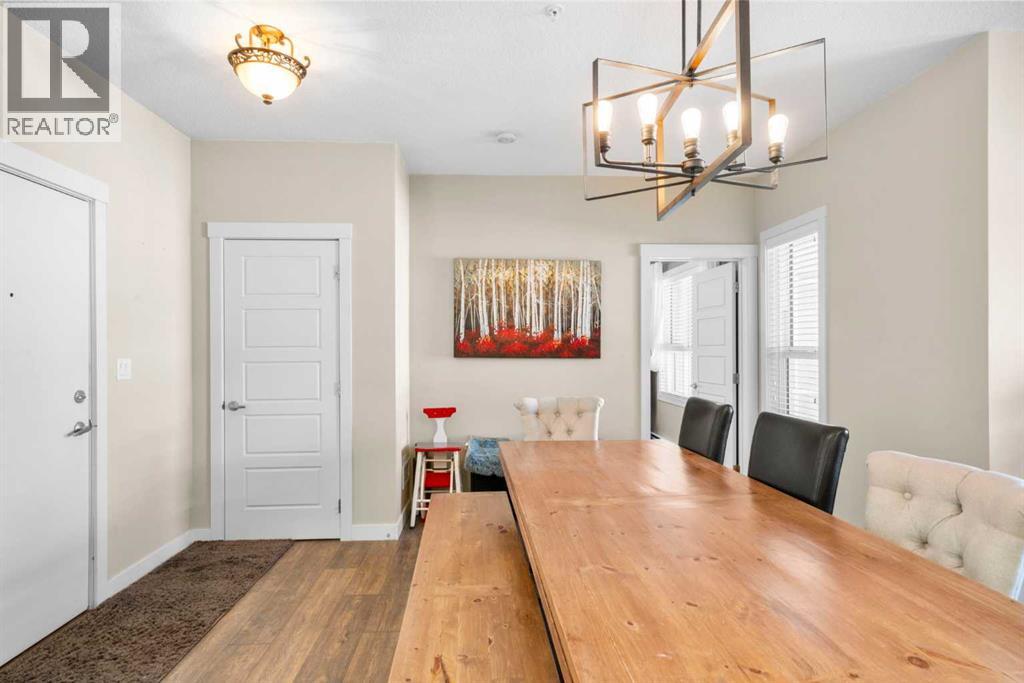 211, 20 Seton Park SE