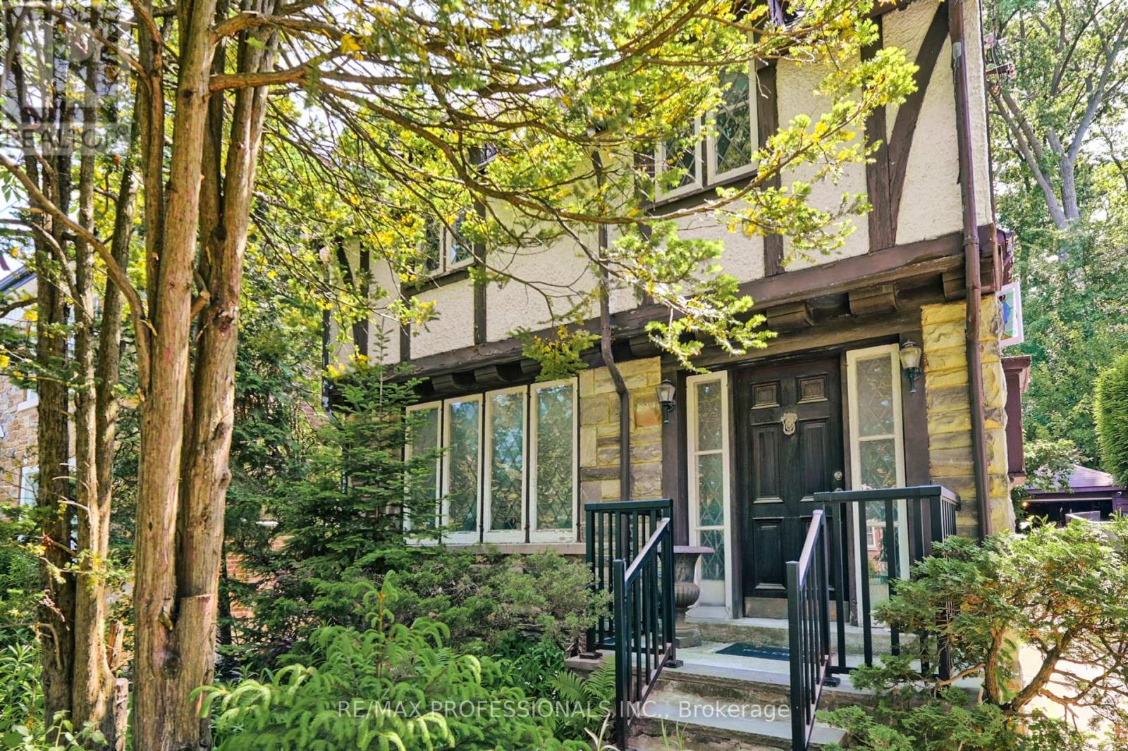 262 SOUTH KINGSWAY