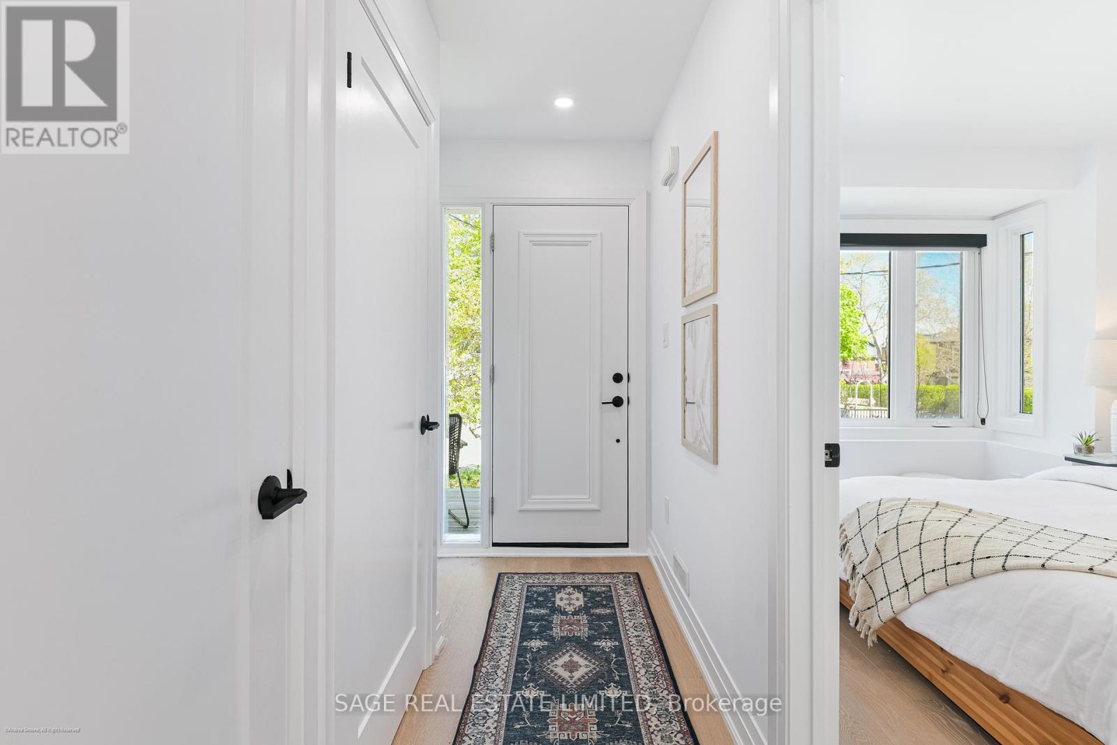 208 QUEENS AVENUE