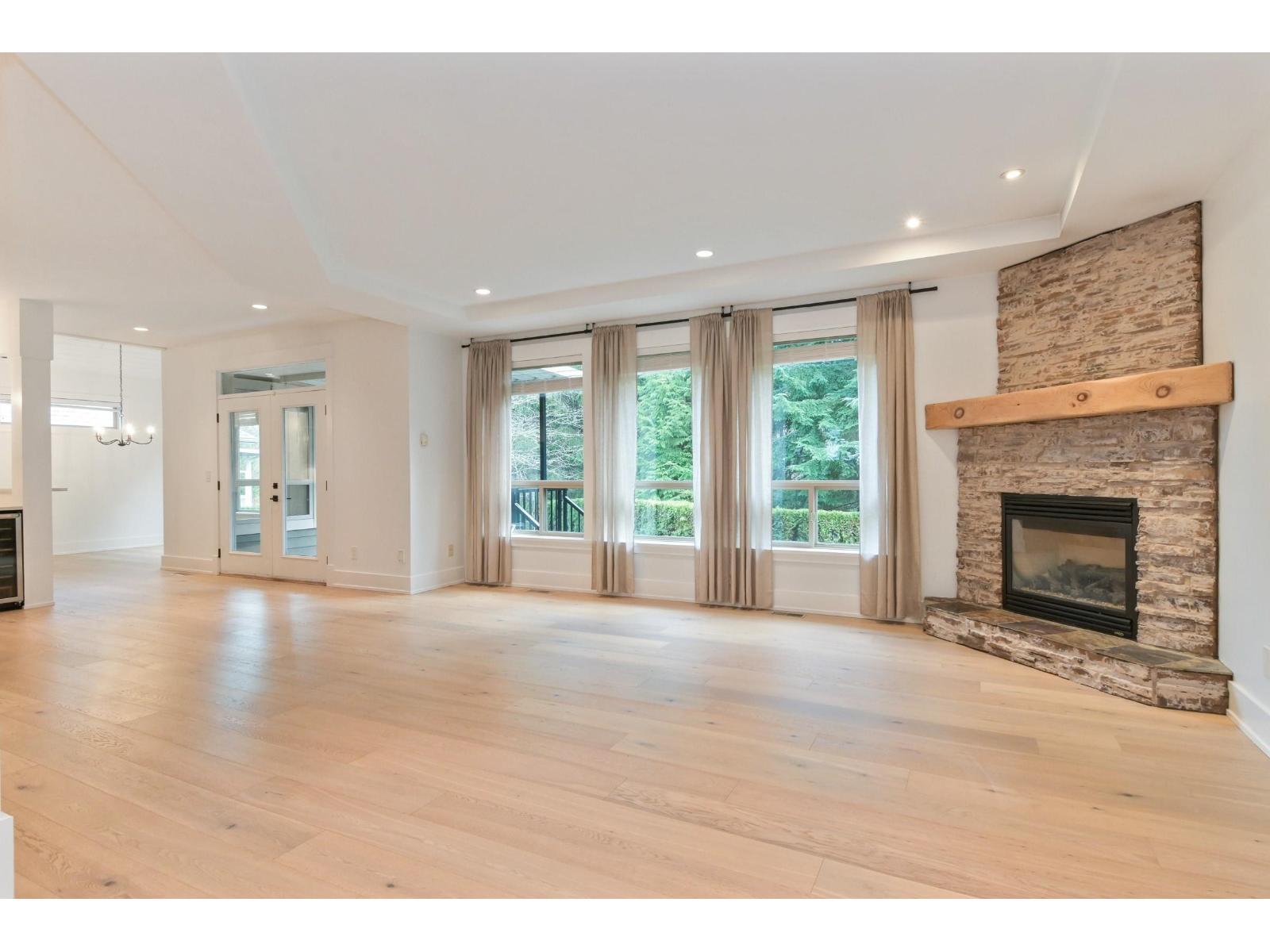 12 3800 GOLF COURSE DRIVE