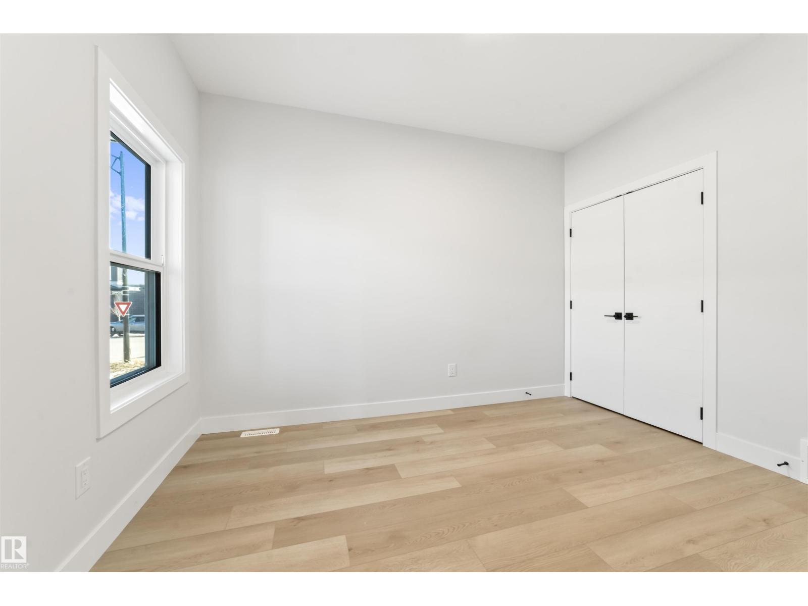 204 CAVANAGH COMMON SW