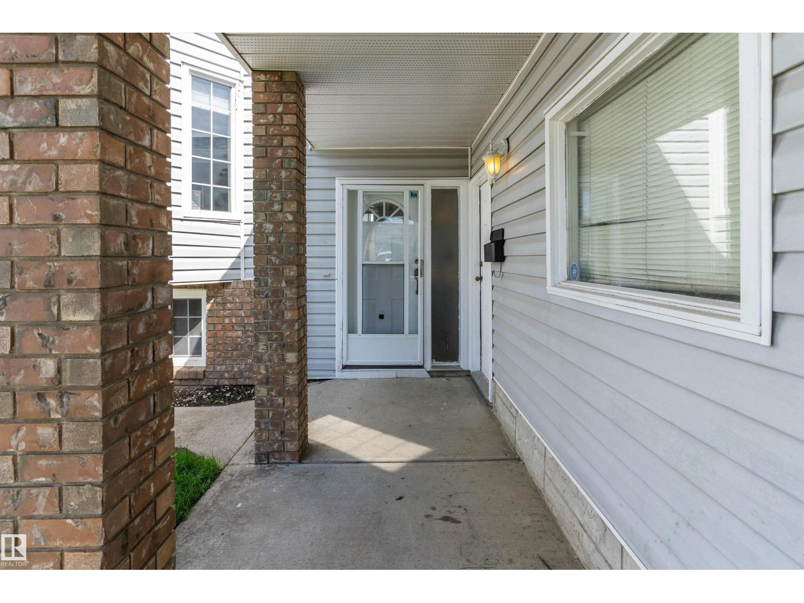 14707 33 ST NW
