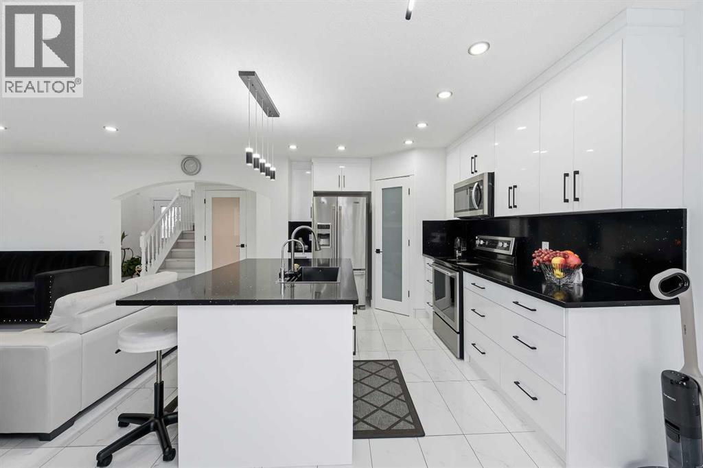 53 Martha's Place NE