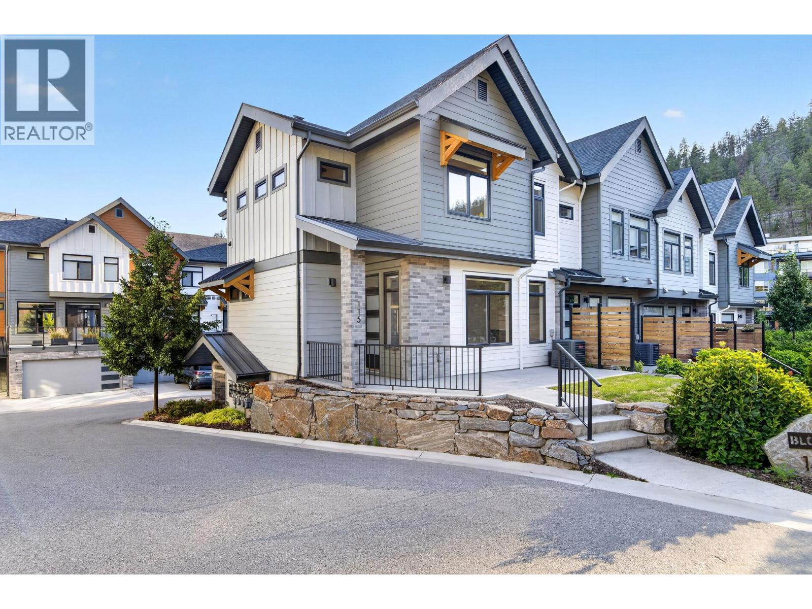 1435 CARA GLEN Court Unit# 115