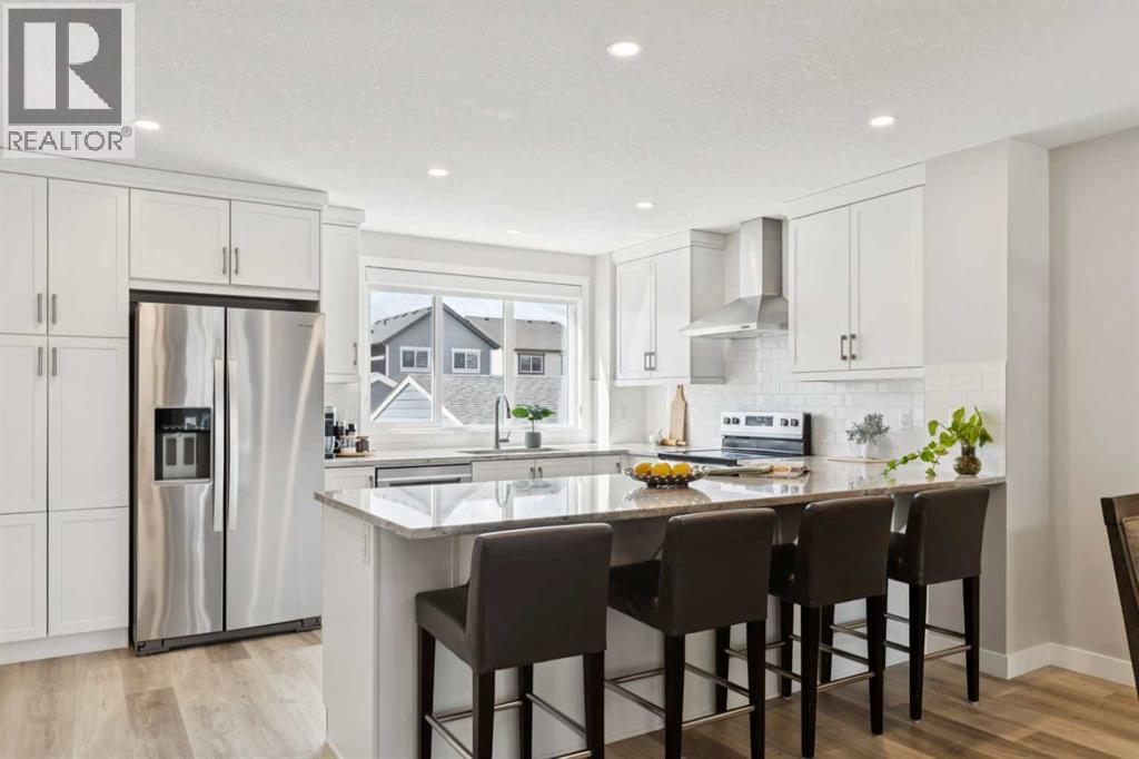 303 Masters Row SE