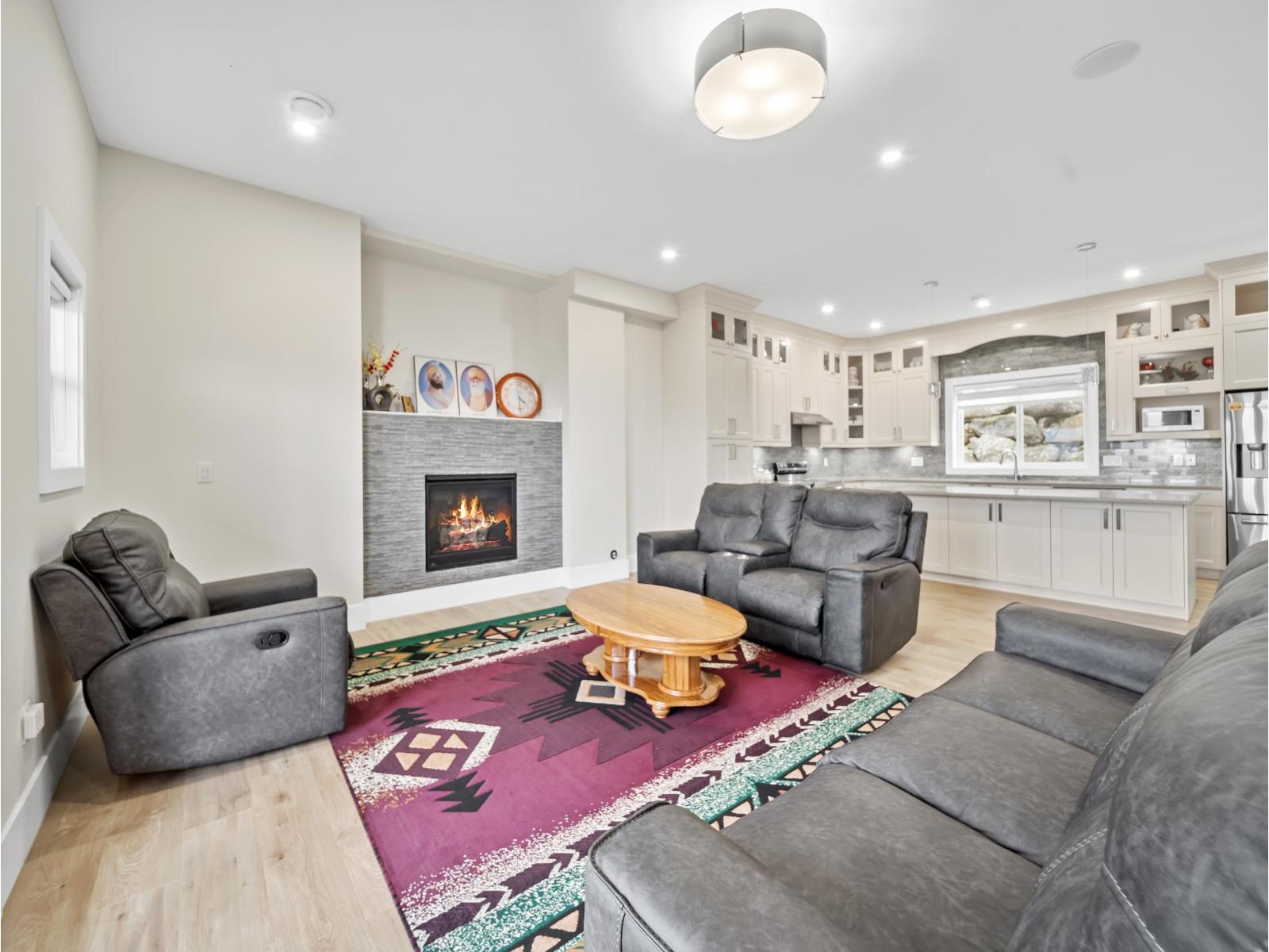 8204 HARVEST PLACE|Eastern Hillsides