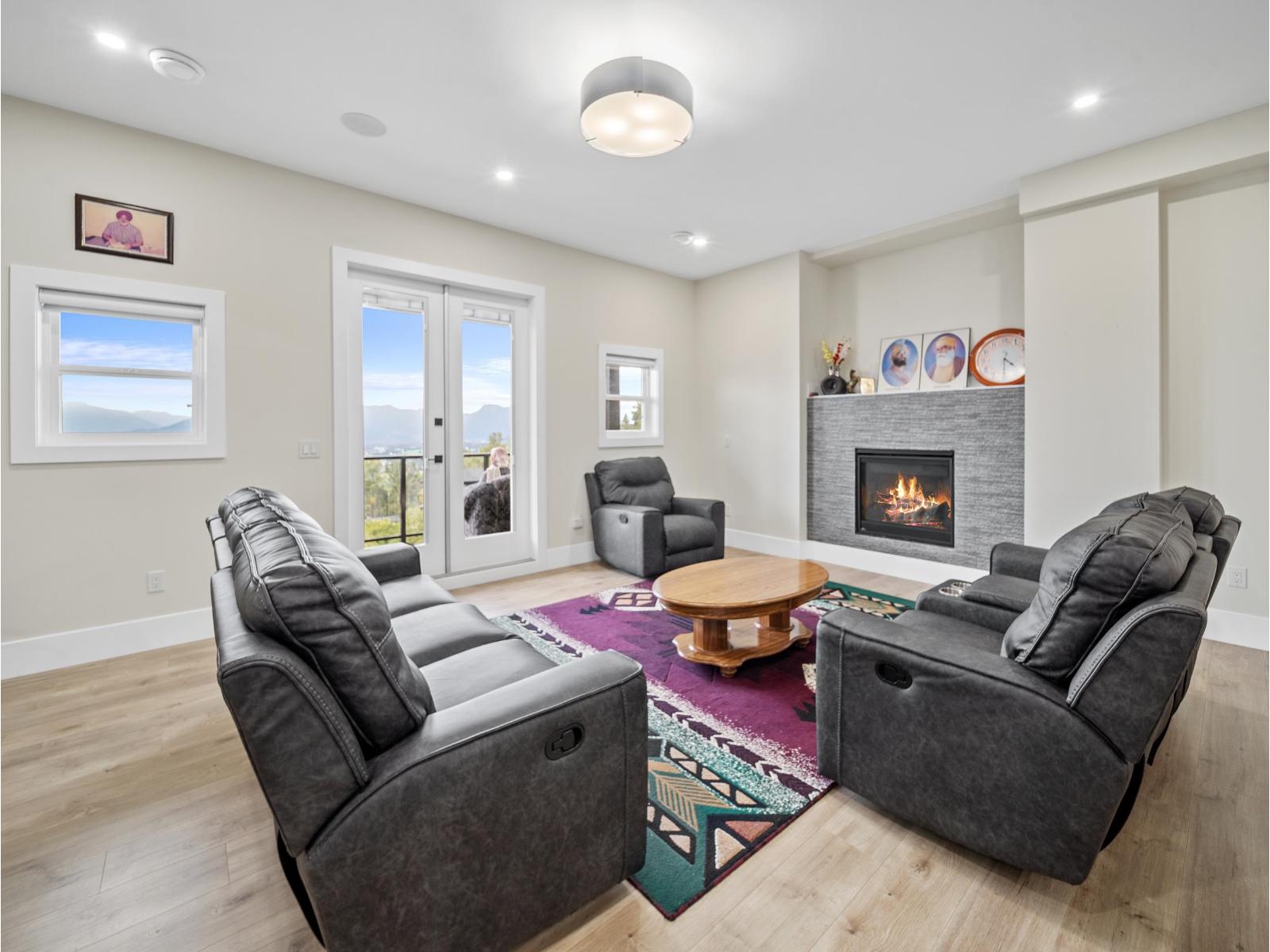 8204 HARVEST PLACE|Eastern Hillsides