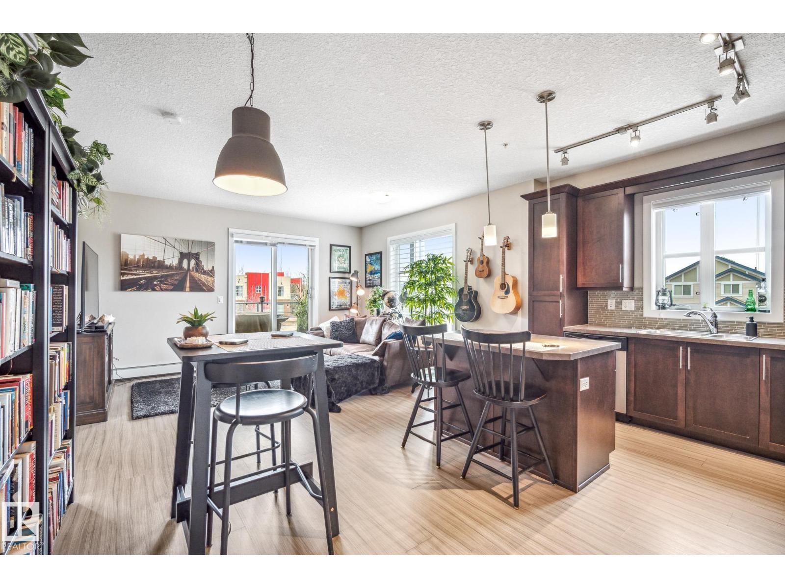 #204 2588 ANDERSON WY SW