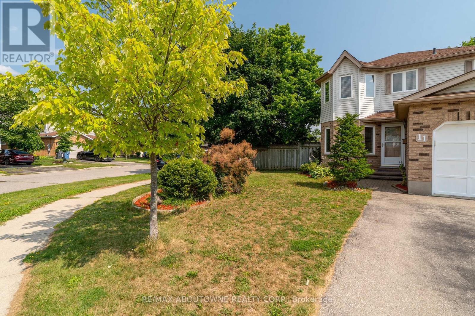 11 BUSHMILLS CRESCENT
