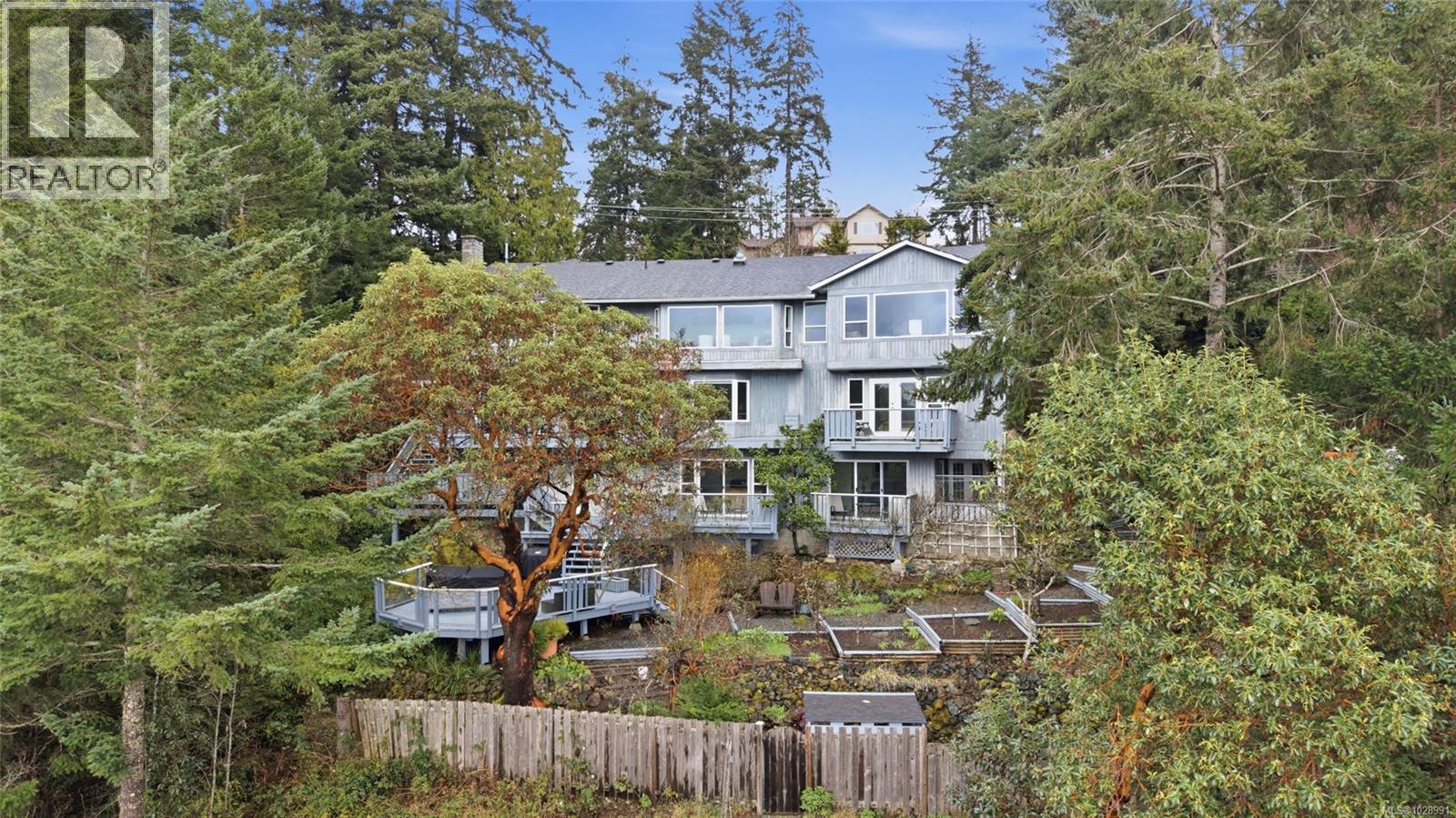 5301 Sooke Rd