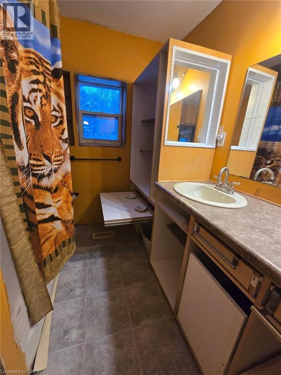 284 GARAFRAXA Street