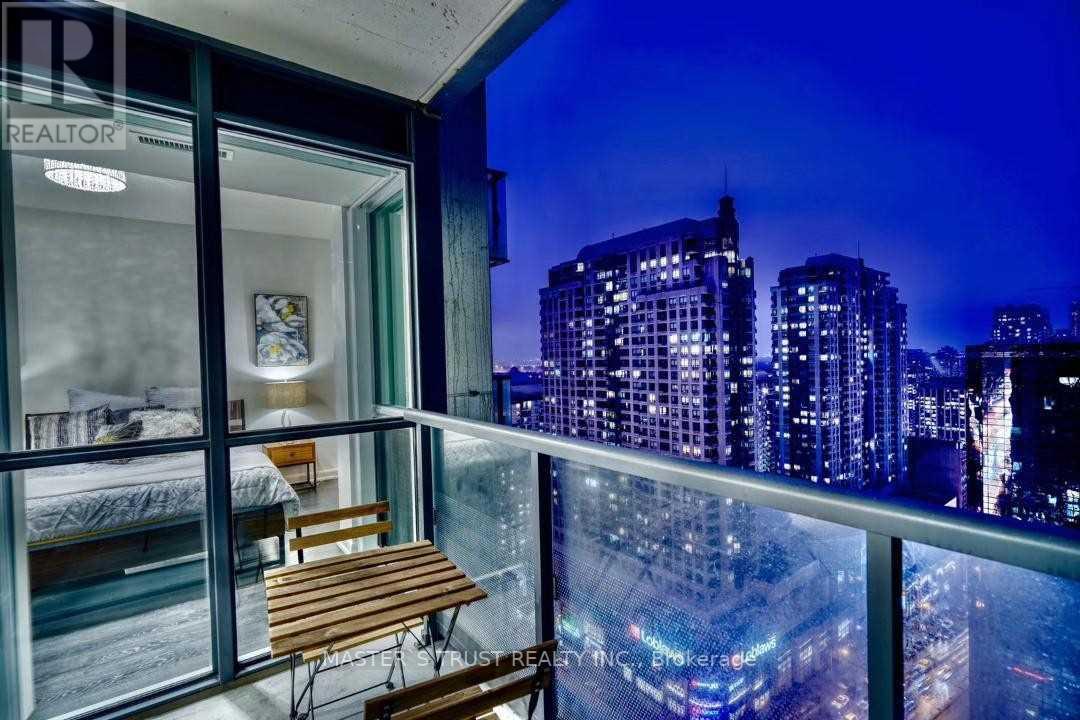 Photo 1 of 19 — 5162 Yonge Street 1501, Toronto, ON M2N2E9