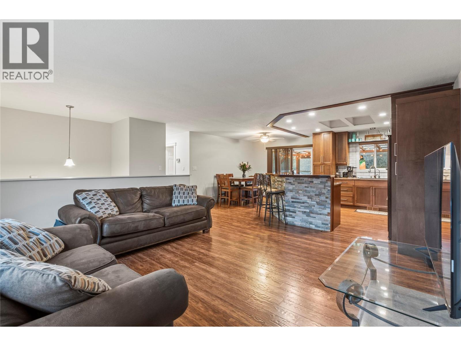 1718 Grandview Avenue