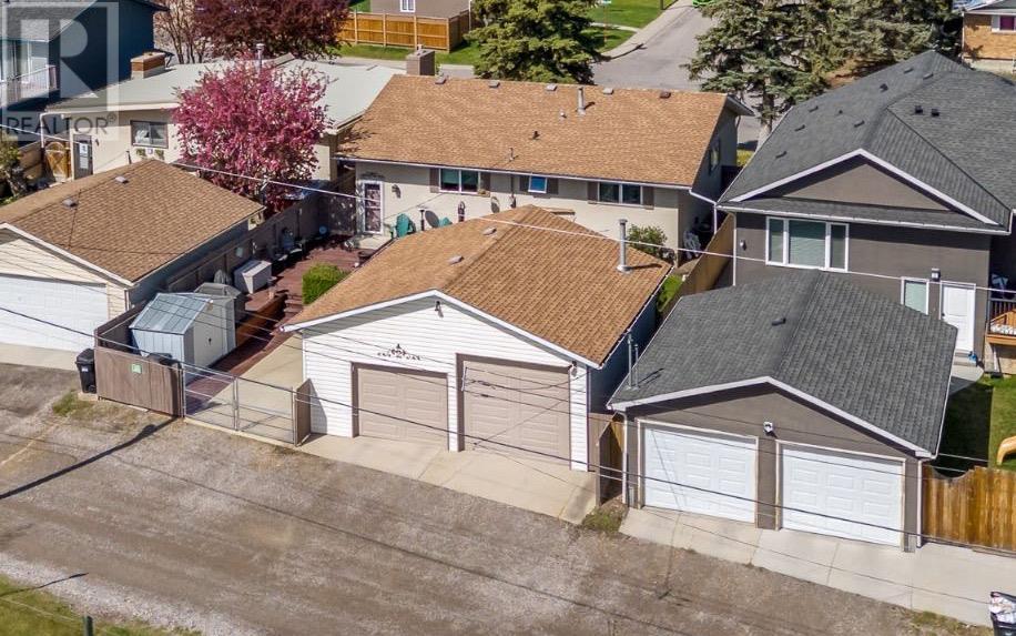 835 Maidstone Drive NE