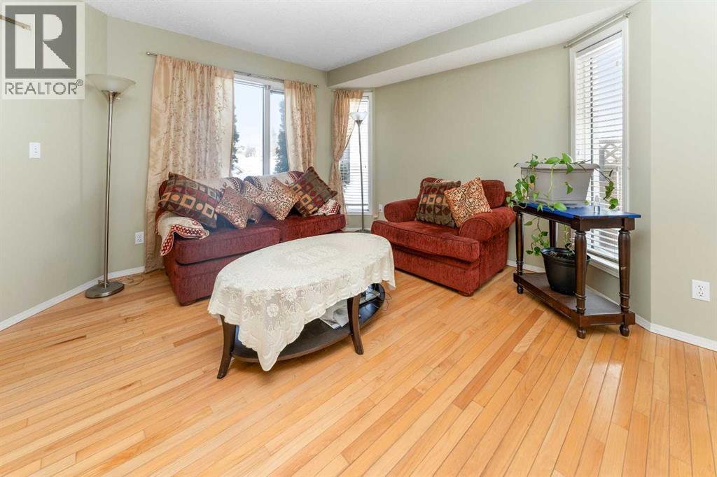 63 Hawkmount Green NW