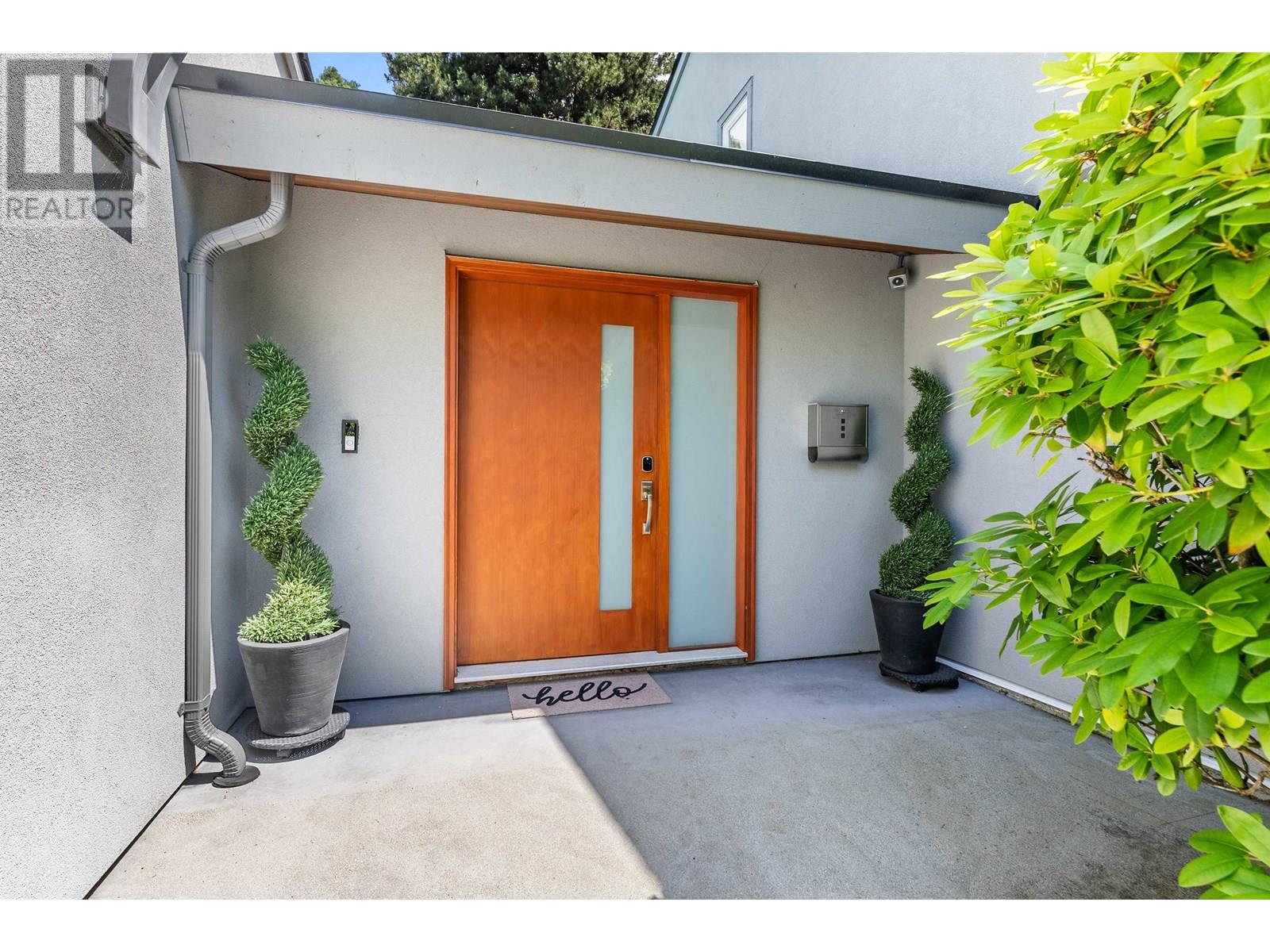 1110 PACIFIC DRIVE