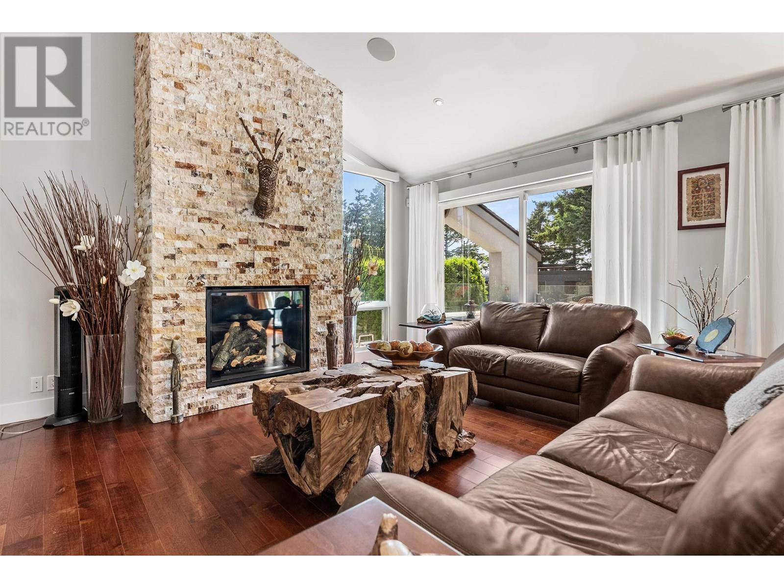 1110 PACIFIC DRIVE