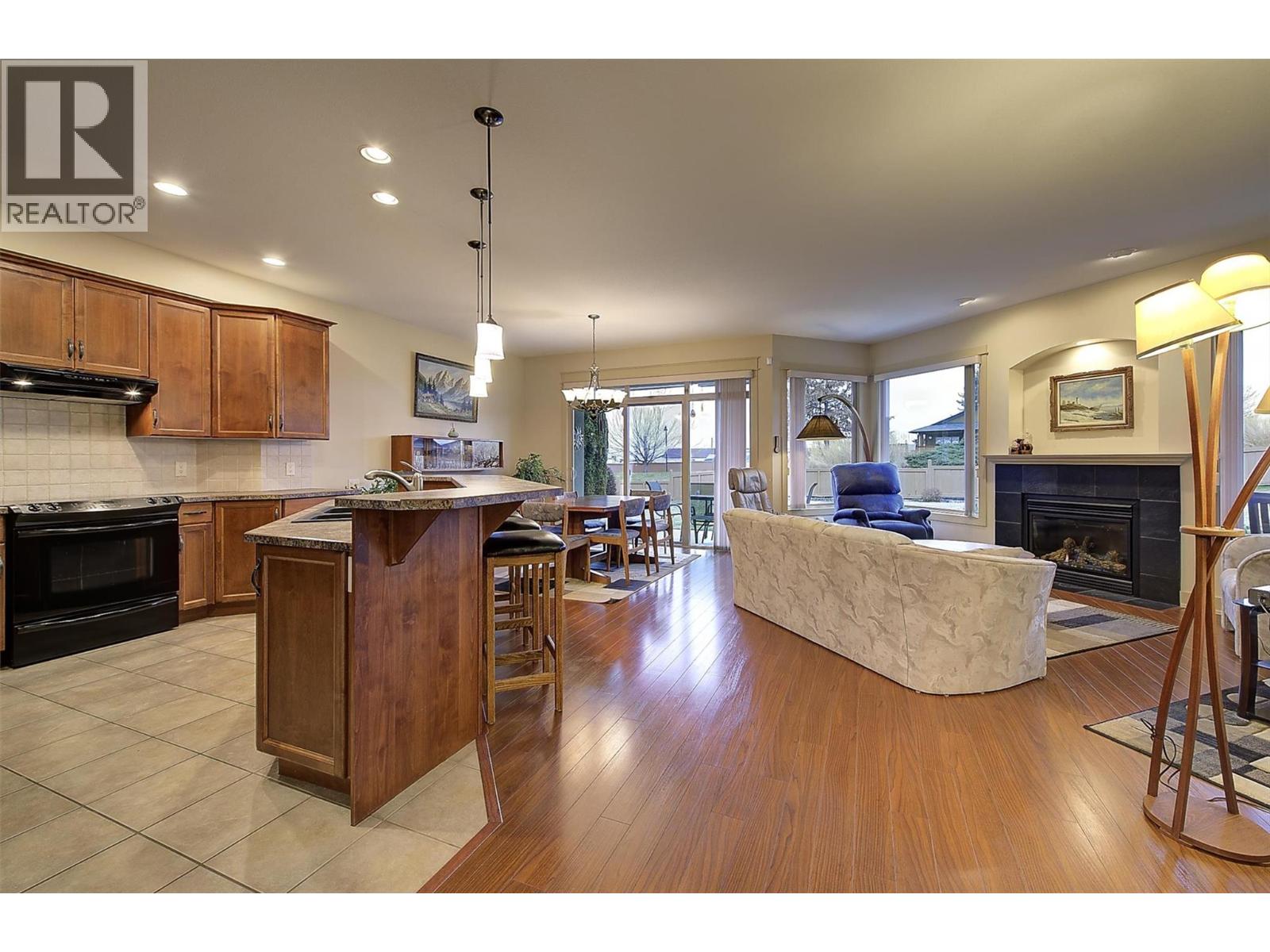 2317 Pine Vista Place