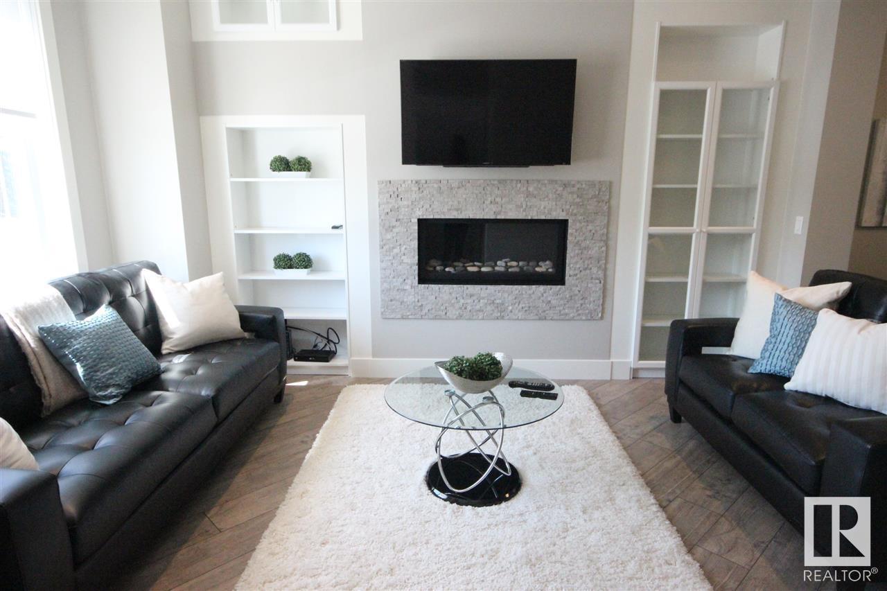 10604 61 AV NW