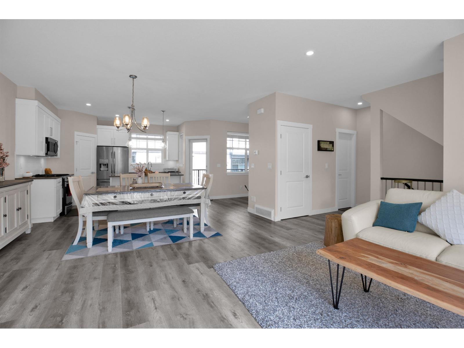 25 7740 GRAND STREET