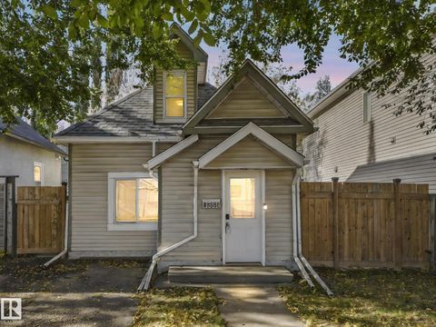 10920 92 ST NW Edmonton AB T5H1W1