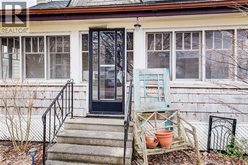 186 NORWICH Avenue