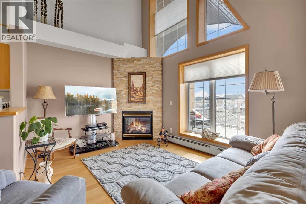 303, 728 Country Hills Road NW