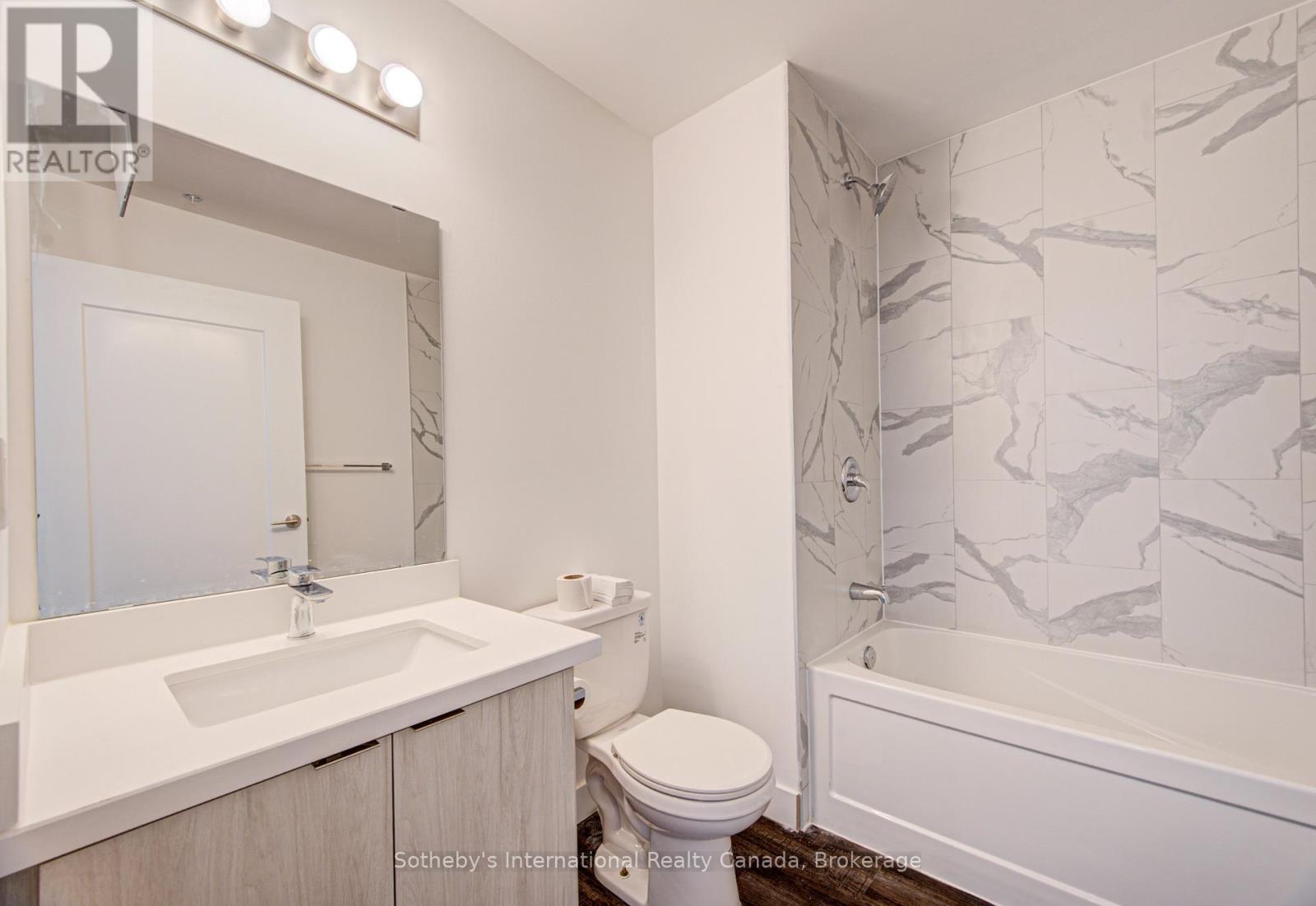 402 - 408 DUNDAS STREET S