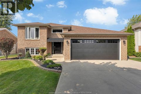 482 THORN RIDGE Amherstburg ON N9V3X4