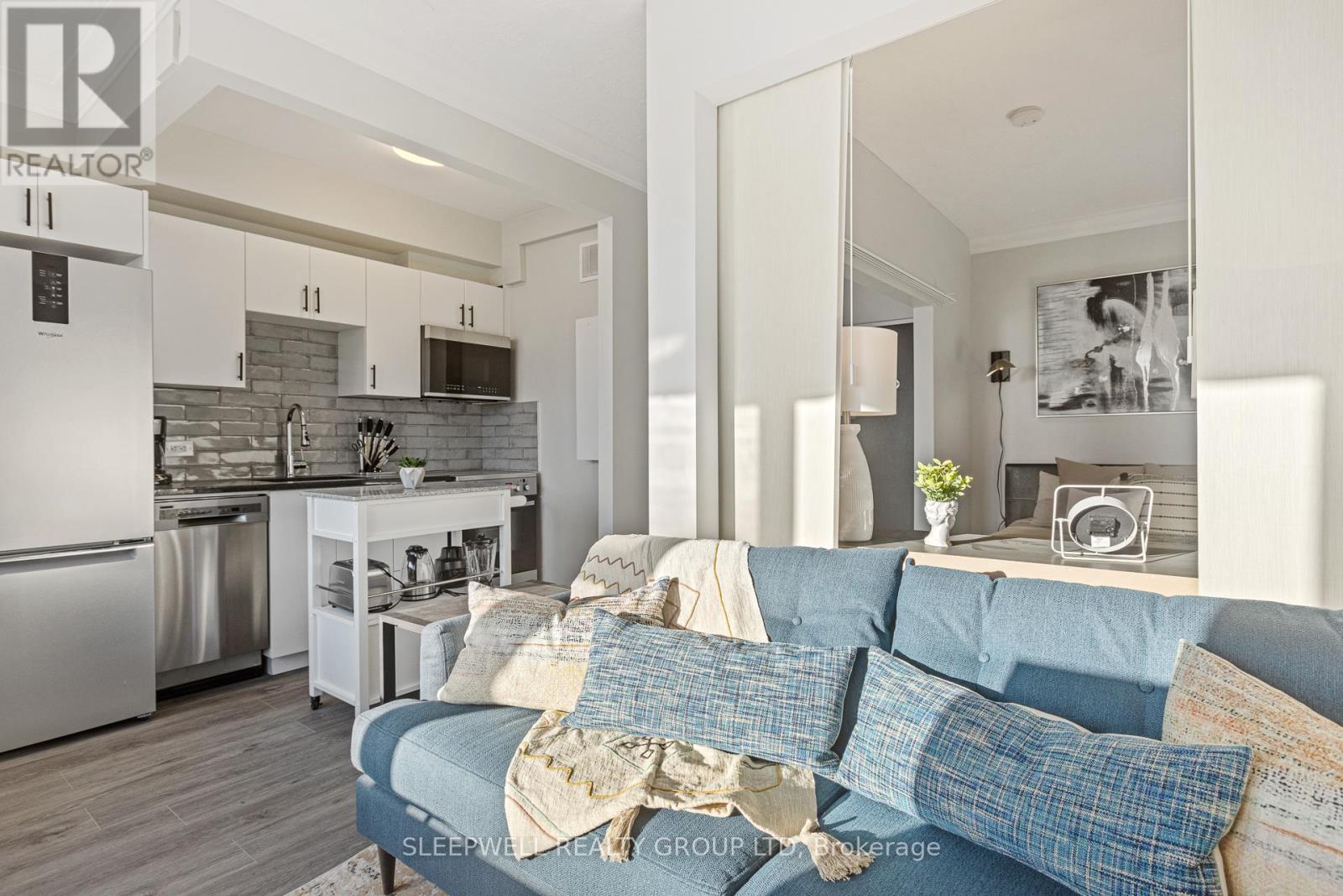 280 LAURIER AVENUE E