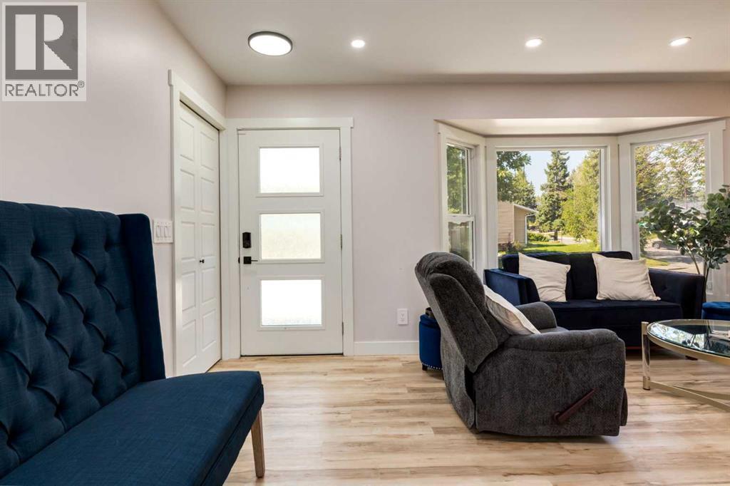 392 Cantrell Drive SW