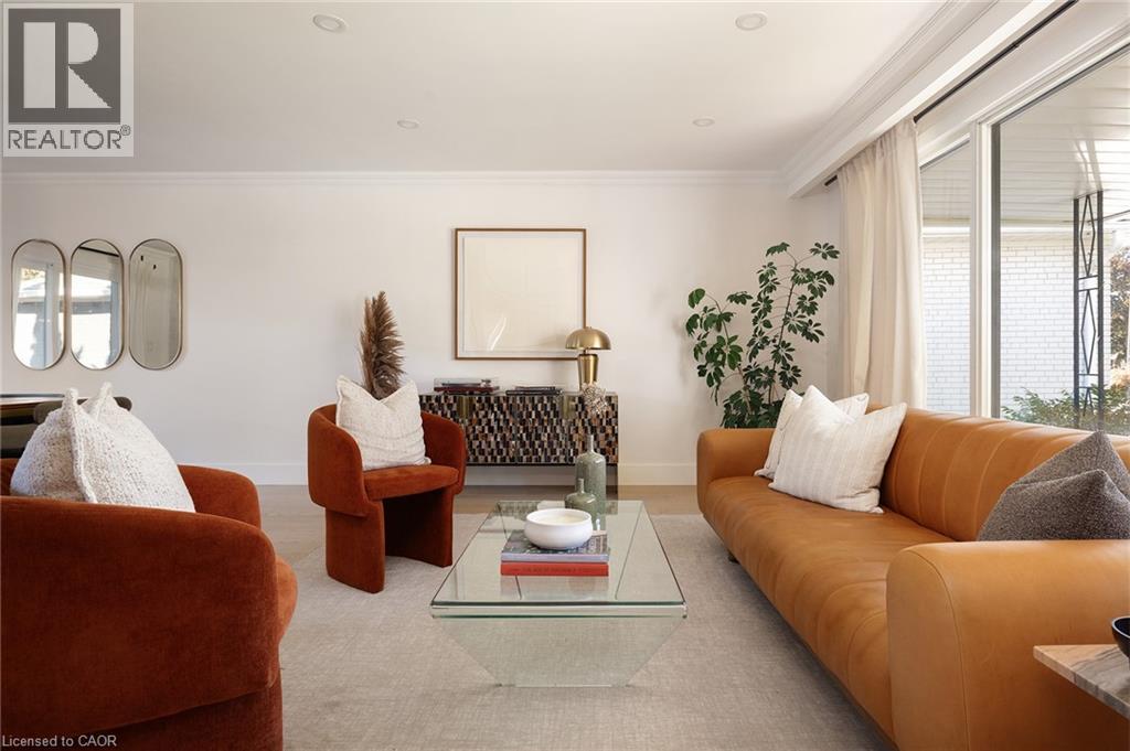 3495 RIVERSPRAY Crescent