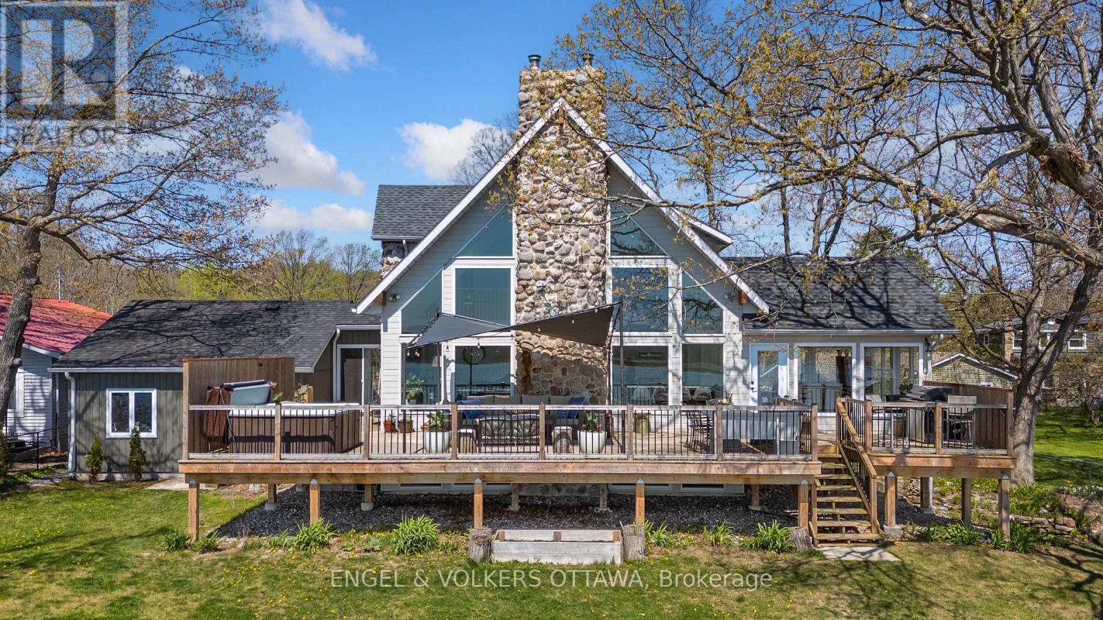 69 BLUE HERON LANE