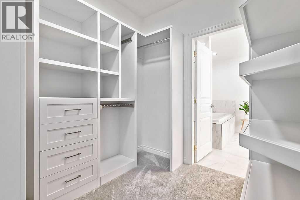 411, 60 24 Avenue SW