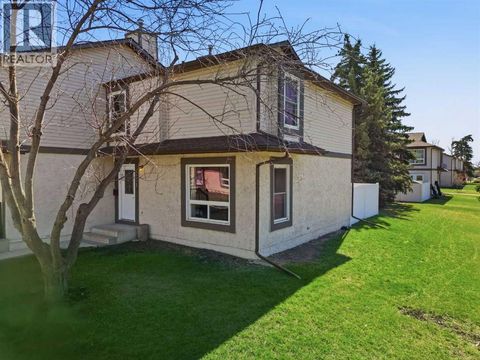 221 Deerpoint Lane SE Calgary AB T2J6M6