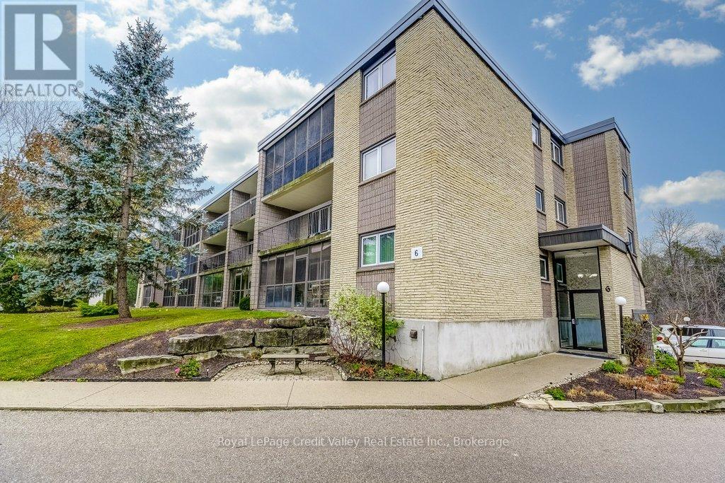 302 - 6 SHETTLESTON DRIVE